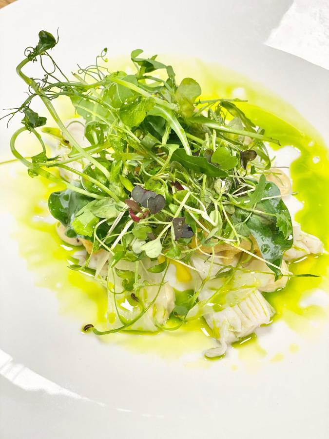 ברודסטיירס Yarrow Hotel מראה חיצוני תמונה