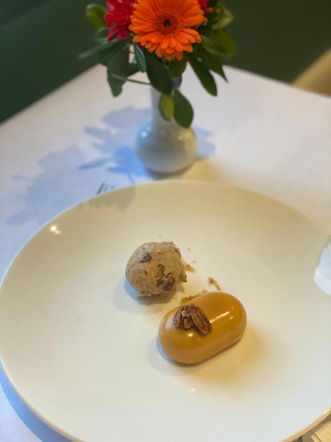 ברודסטיירס Yarrow Hotel מראה חיצוני תמונה