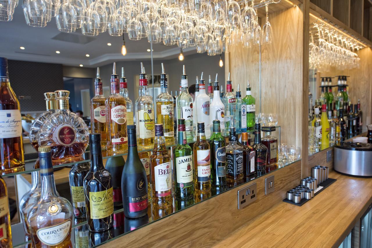 ברודסטיירס Yarrow Hotel מראה חיצוני תמונה