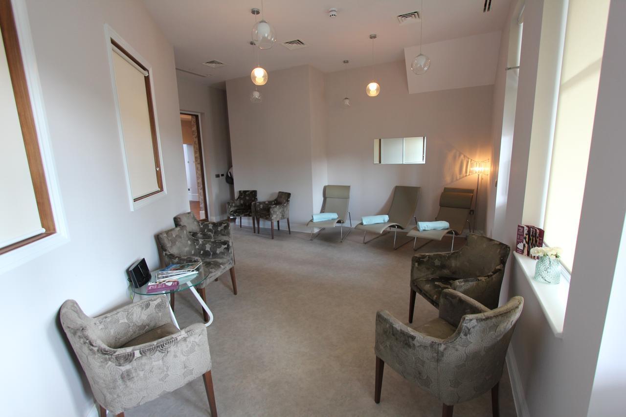 ברודסטיירס Yarrow Hotel מראה חיצוני תמונה