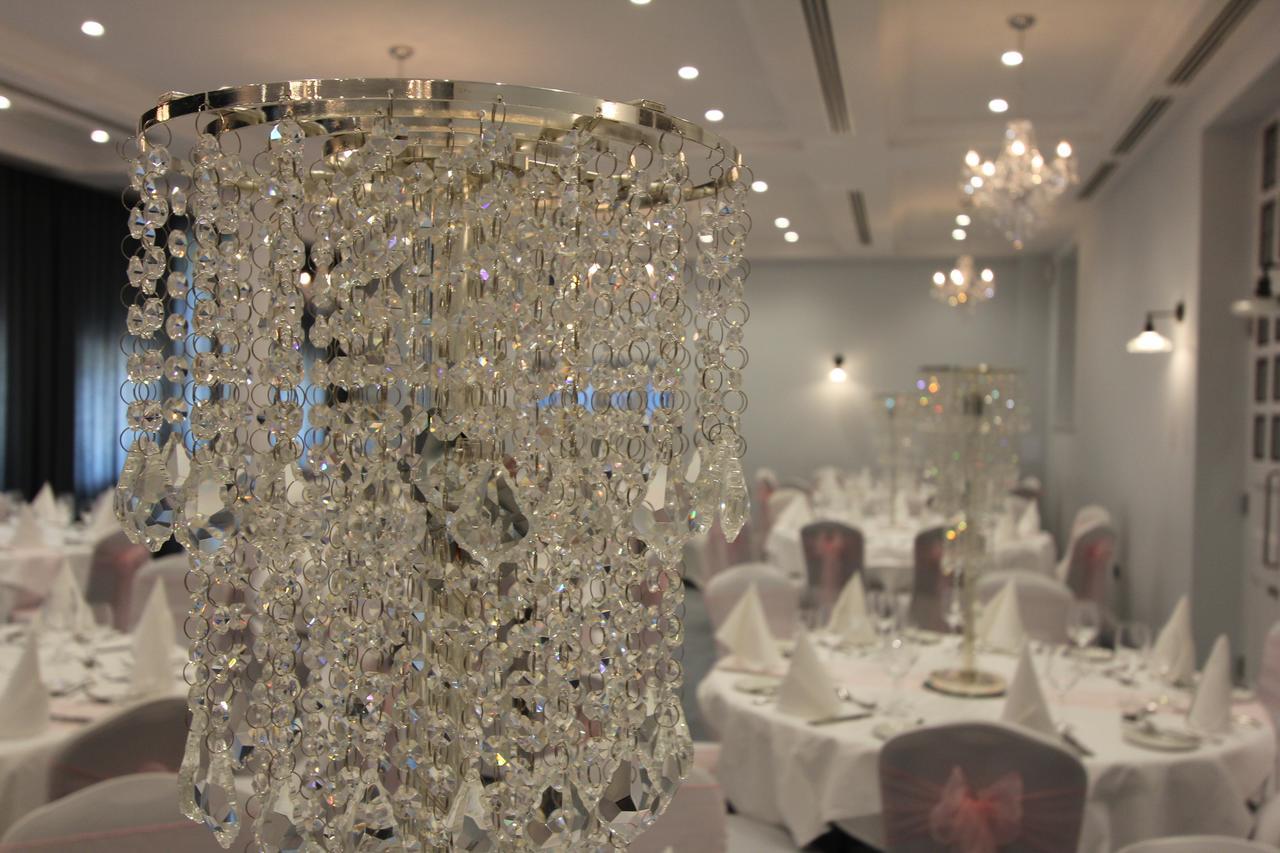 ברודסטיירס Yarrow Hotel מראה חיצוני תמונה